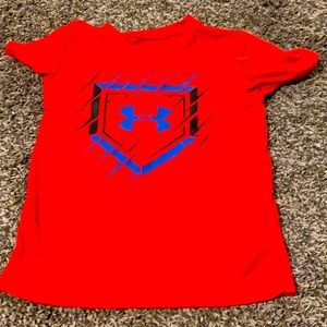 Under Armour boys shirt size 5 red blue black
